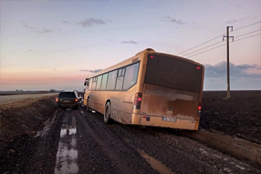 Zaglavljeni autobus je slika Vojvodine koja je stala, na nama je da je pokrenemo